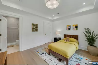 82 Watchung Avenue, Montclair, NJ 07043 - Photo 20