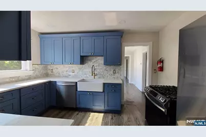 169 Grand Avenue 2nd Fl #2nd Fl, Leonia, NJ 07605 - Photo 14