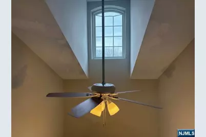 764 New Bridge Road 2L #2L, Teaneck Township, NJ 07666 - Photo 6