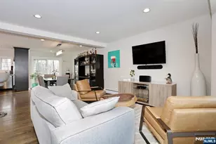 65 Edgewood Dr, Washington Township, NJ 07676 - Photo 6