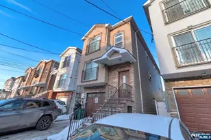 327 Park St, Elizabeth, NJ 07206 - Photo 1
