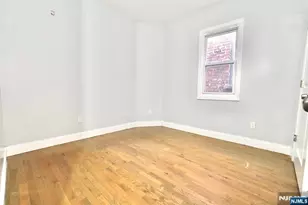 233 Bayview Ave, Jersey City, NJ 07305 - Photo 6