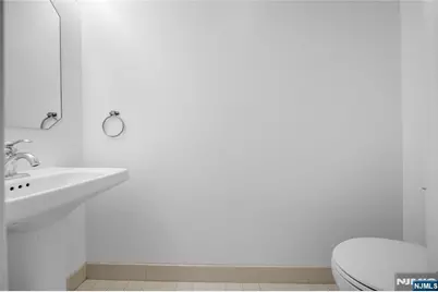 605 Hancock Court, Edgewater, NJ 07020 - Photo 28