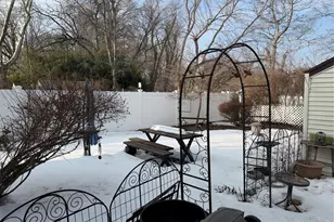 657 Martense Ave, Teaneck Township, NJ 07666 - Photo 2