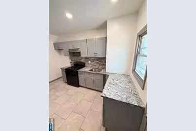 133 Mallory Avenue, Jersey City, NJ 07304 - Photo 2