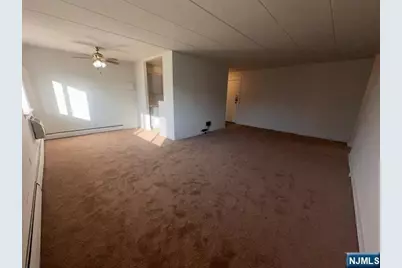 873 Main Street 2E #2E, Hackensack, NJ 07601 - Photo 2