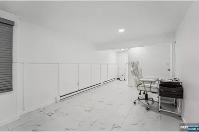 162 E Fairmount Avenue, Maywood, NJ 07607 - Photo 32