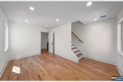 135 La Salle Avenue, Clifton, NJ 07013 - Photo 22