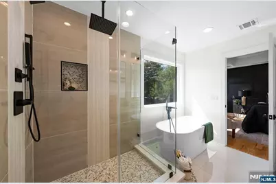 135 La Salle Avenue, Clifton, NJ 07013 - Photo 20