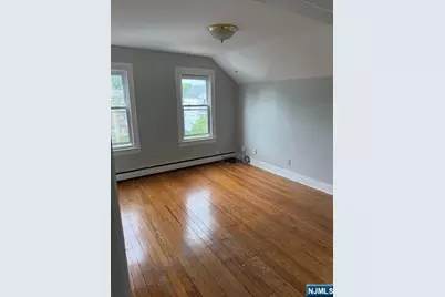 265 Rea Avenue 2 #2, Hawthorne, NJ 07506 - Photo 4