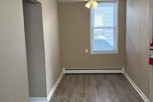 26 Althea St, Clifton, NJ 07013 - Photo 4