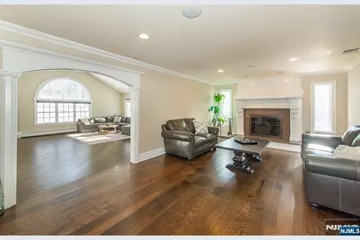 721 Somerset Street, Franklin Lakes, NJ 07417 - Photo 10