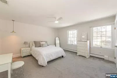 721 Somerset Street, Franklin Lakes, NJ 07417 - Photo 20