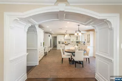 721 Somerset Street, Franklin Lakes, NJ 07417 - Photo 8