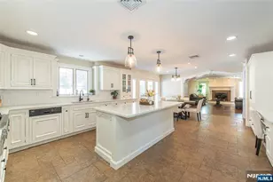 721 Somerset St, Franklin Lakes, NJ 07417 - Photo 6