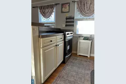 134B Hastings, Rutherford, NJ 07070 - Photo 6