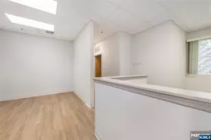 504 Hamburg Turnpike 101B, Wayne, NJ 07470 - Photo 16