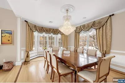 304 Blauvelt Court, Paramus, NJ 07652 - Photo 6