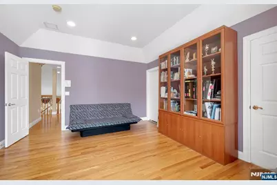 304 Blauvelt Court, Paramus, NJ 07652 - Photo 34