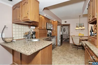 295 Rock Road, Glen Rock, NJ 07452 - Photo 8