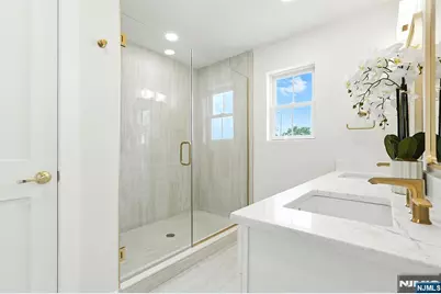 192 Canterbury Avenue, North Arlington, NJ 07031 - Photo 14