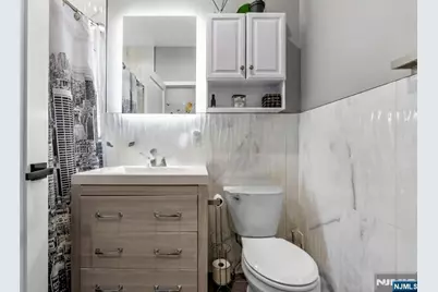 299 Columbia Avenue, Jersey City, NJ 07307 - Photo 12