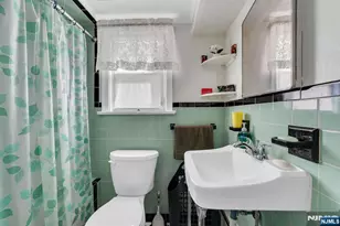 648 Milton Ave, Lyndhurst Township, NJ 07071 - Photo 24