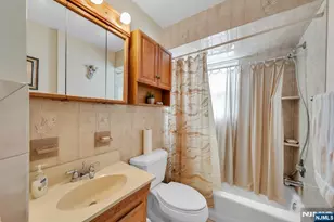 648 Milton Ave, Lyndhurst Township, NJ 07071 - Photo 6