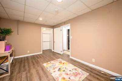 624 West Drive, Paramus, NJ 07652 - Photo 28