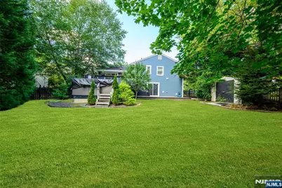 624 West Drive, Paramus, NJ 07652 - Photo 34