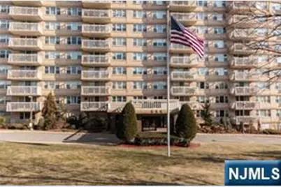 555 North Avenue 10C #10C, Fort Lee, NJ 07024 - Photo 1