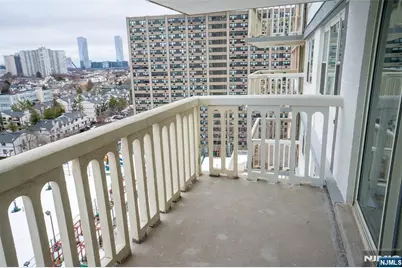 555 North Avenue 10C #10C, Fort Lee, NJ 07024 - Photo 24