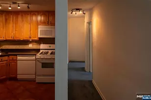 555 North Ave 10C, Fort Lee, NJ 07024 - Photo 4