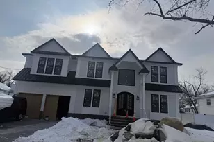 218 Mayfair Rd, Paramus, NJ 07652 - Photo 2