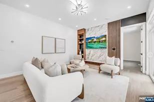 623 Alberta Dr, Paramus, NJ 07652 - Photo 16