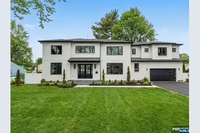 623 Alberta Drive, Paramus, NJ 07652 - Photo 2