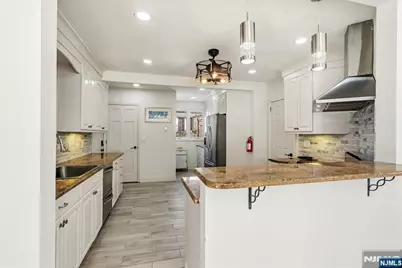 203 Cambridge Avenue, Englewood, NJ 07631 - Photo 8