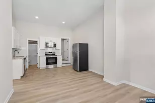 129 Main Street 3, Bloomingdale, NJ 07403 - Photo 4