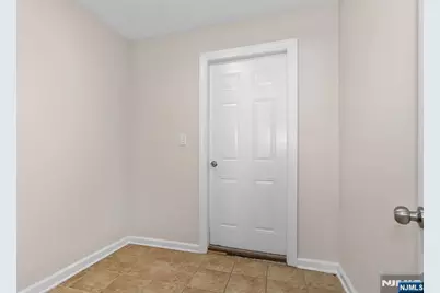129 Main Street 3 #3, Bloomingdale, NJ 07403 - Photo 12