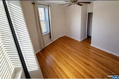 1700 Kennedy Boulevard 31 #31, Union City, NJ 07087 - Photo 8