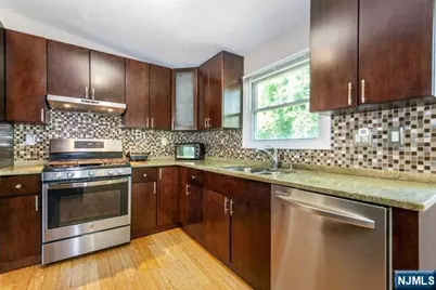 19 Southwynde Drive, Denville, NJ 07834 - Photo 8