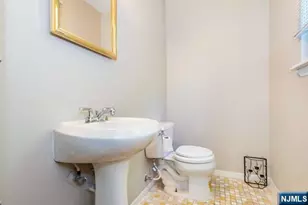 19 Southwynde Dr, Denville, NJ 07834 - Photo 16