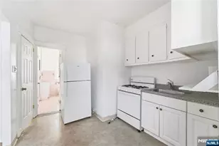 720 Grove Ave, Cliffside Park, NJ 07010 - Photo 8