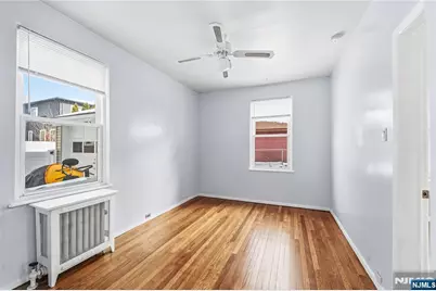 720 Grove Avenue, Cliffside Park, NJ 07010 - Photo 12