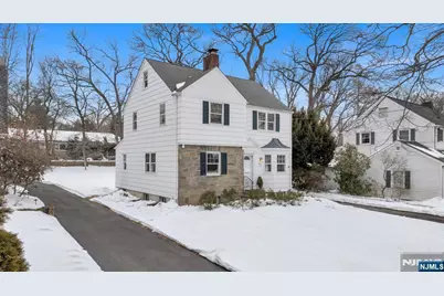 457 Rock Road, Glen Rock, NJ 07452 - Photo 2