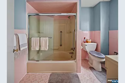 520 Schuyler Avenue, Kearny, NJ 07032 - Photo 28