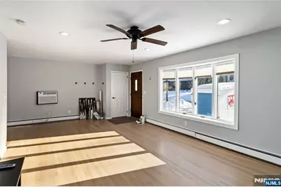 9 McKinley Place, West Milford, NJ 07480 - Photo 4