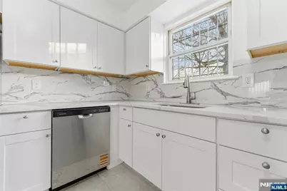 459 17th Street, Newark, NJ 07103 - Photo 14