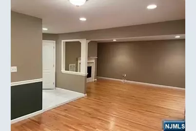 87 Trotters Lane, Allendale, NJ 07401 - Photo 2