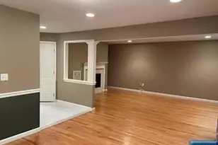 87 Trotters Ln, Allendale, NJ 07401 - Photo 2